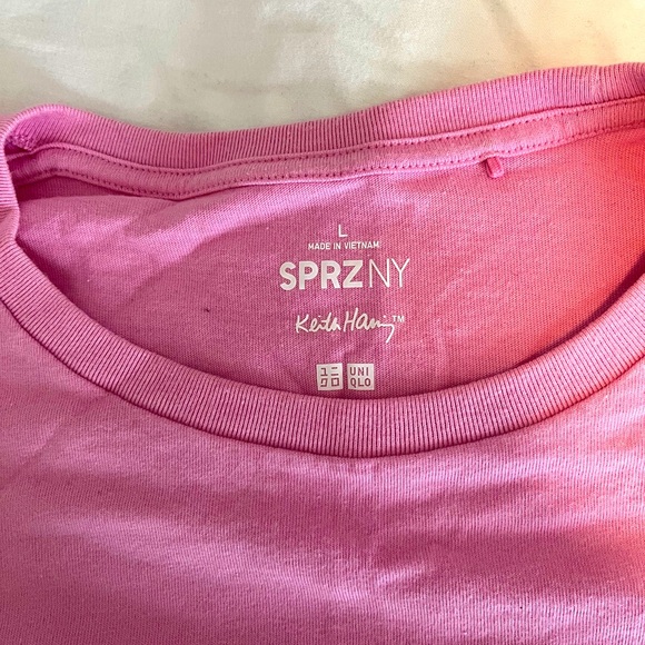 Women’s Large Uniqlo Keith Haring short-sleeve tee with velvet design - Picture 3 of 4